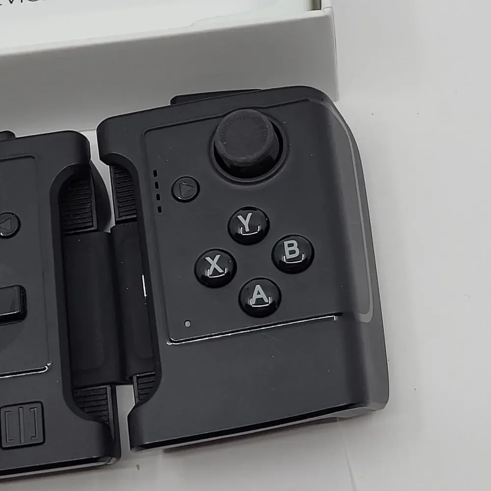 Gamevice  Model GV167 Controller for Samsung Galaxy for Galaxy S7, S7 Edge